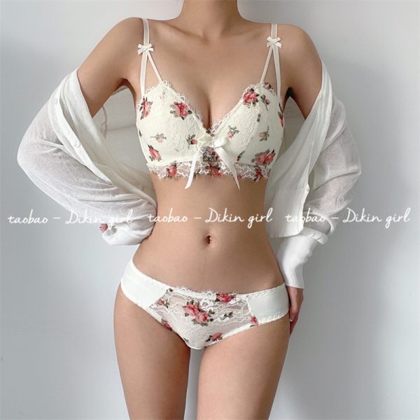 Premium Quality Romantic Daku Lace Bra & Panty Set Cream